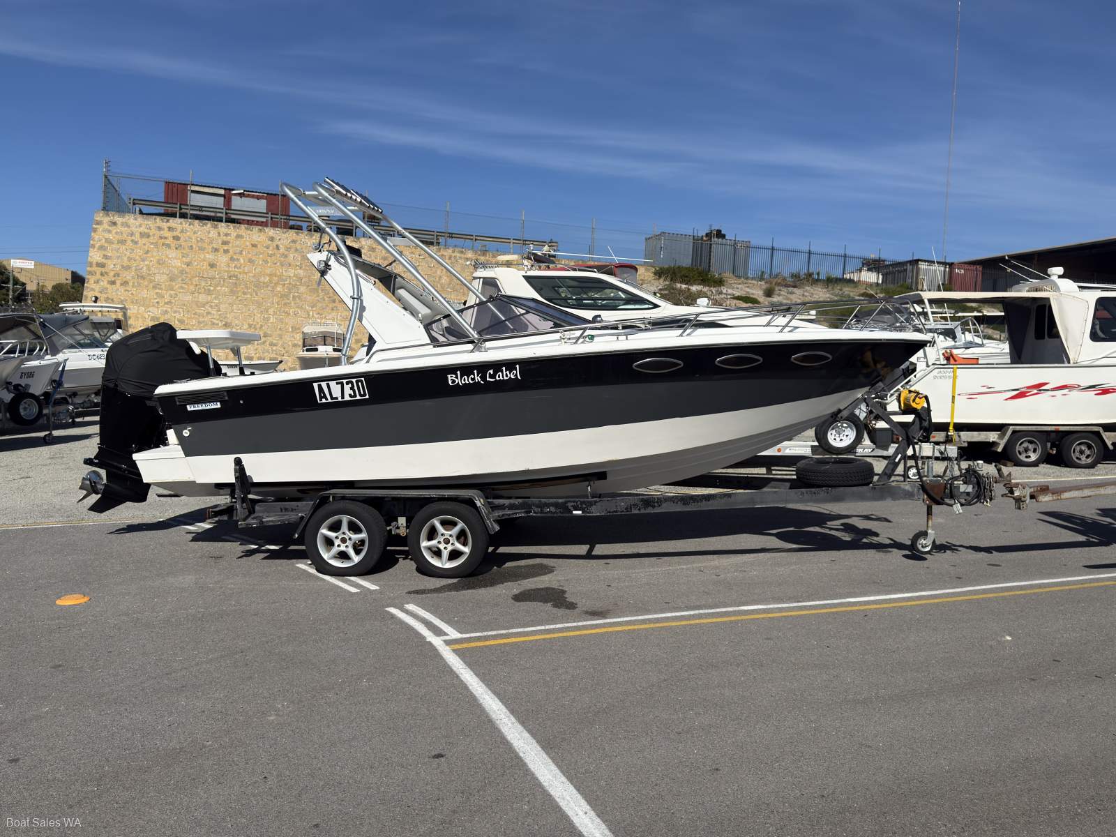 Freedom 6.50 Cabin Cruiser Powered by a new 200hp Mercury V6 motor 1 hour old