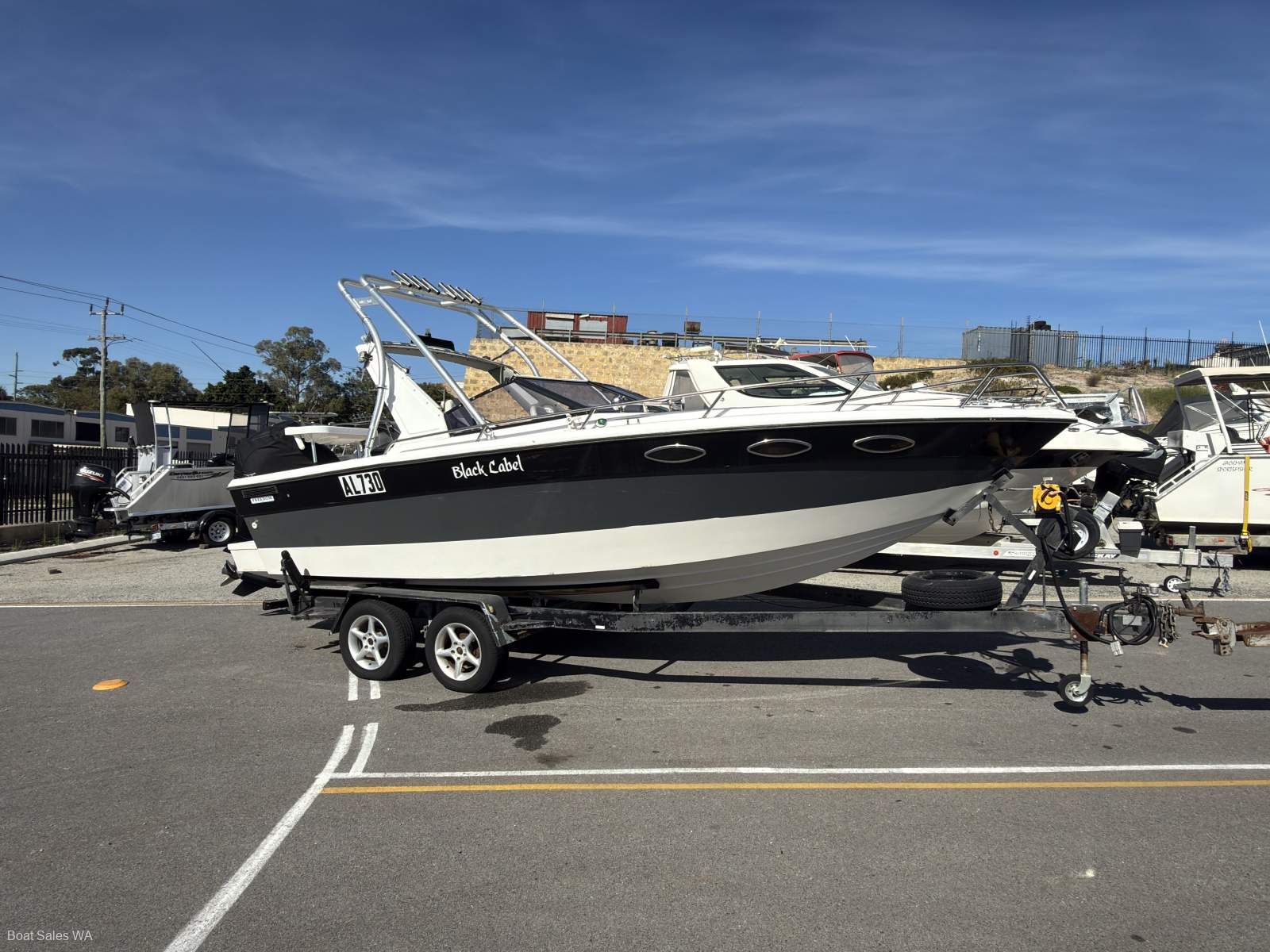 Freedom 6.50 Cabin Cruiser Powered by a new 200hp Mercury V6 motor 1 hour old