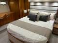 Sunseeker Predator 68