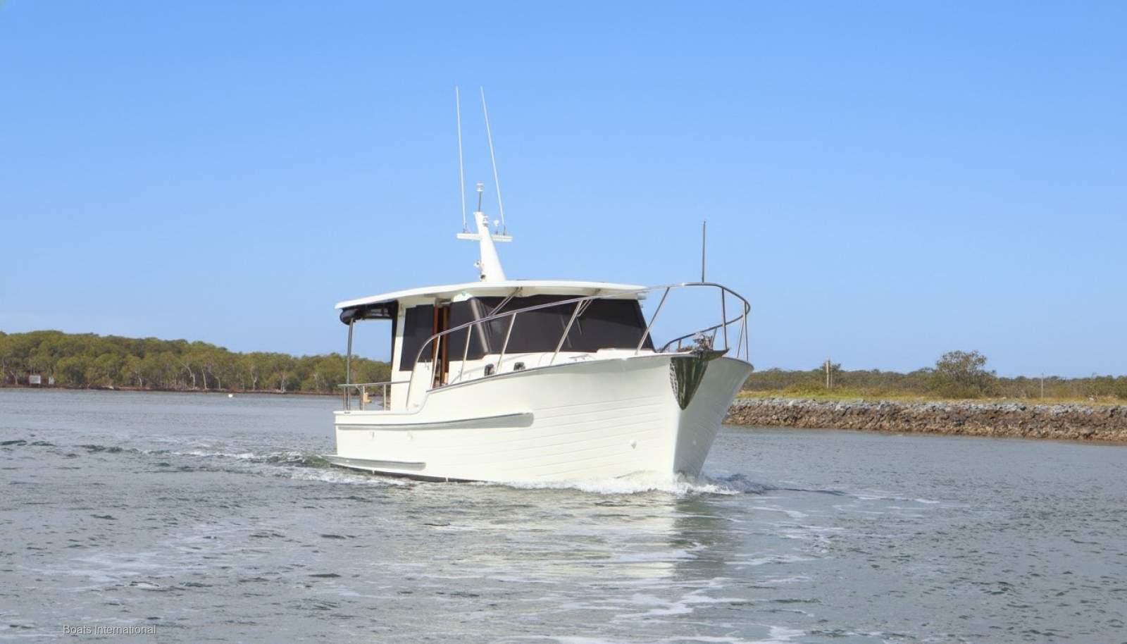 Island Gypsy 320 Wide-body