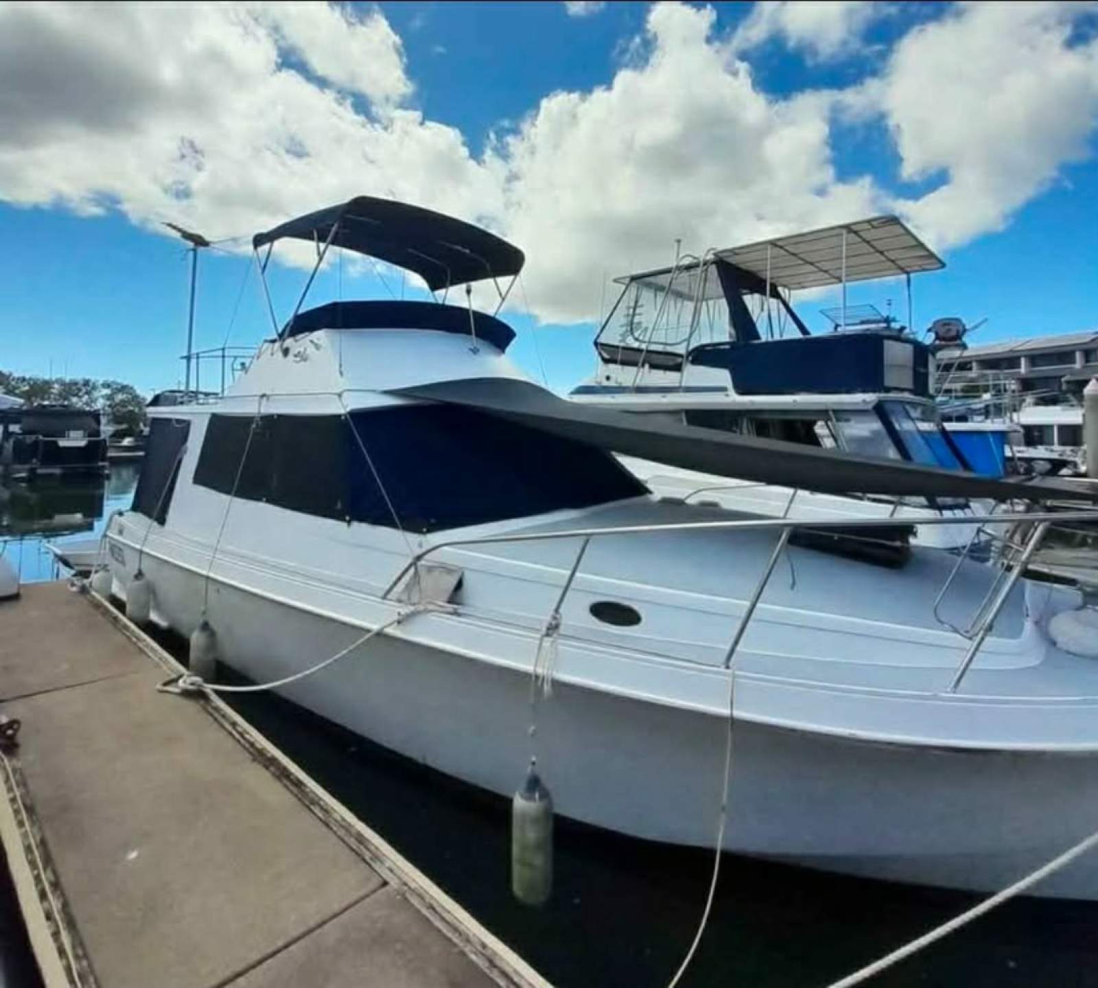 Vindex 32 Flybridge