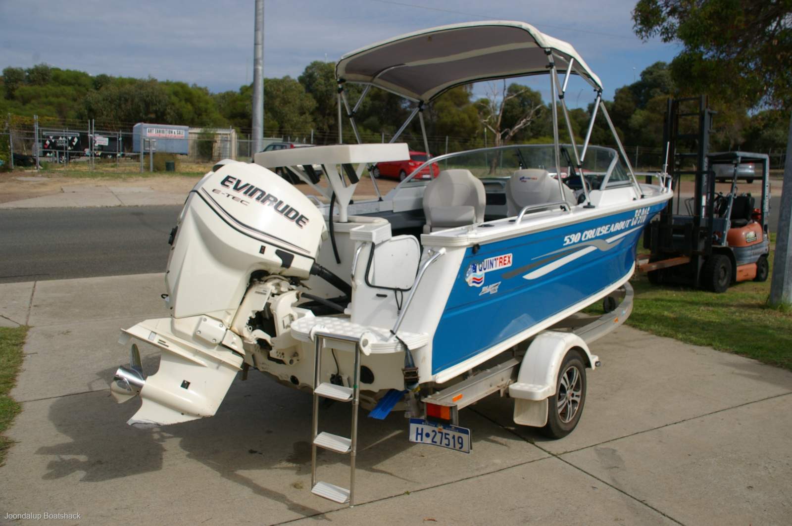 Quintrex 530 Cruiseabout 2014 model bow rider