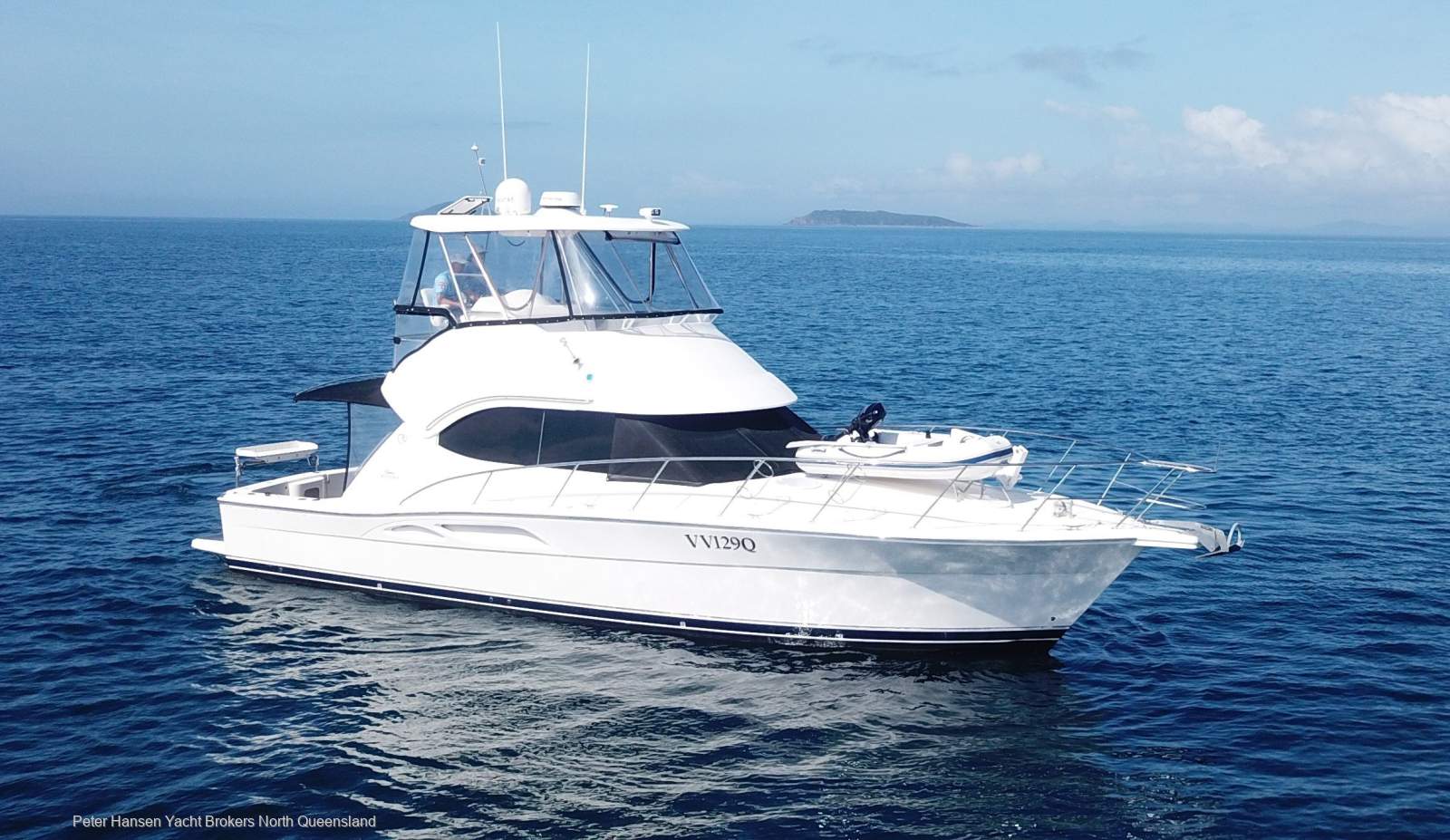 Riviera 40 Platinum Flybridge Cruiser
