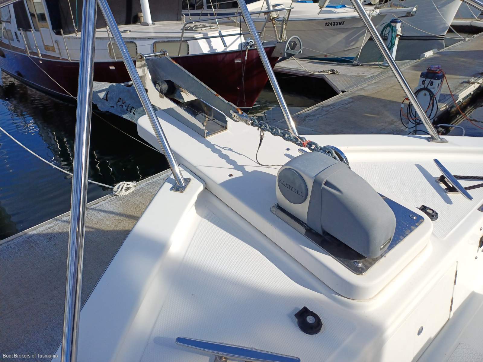 Seanna Integrity 350 Professionally maintained by conscientious vendors Boat Brokers of Tasmania
