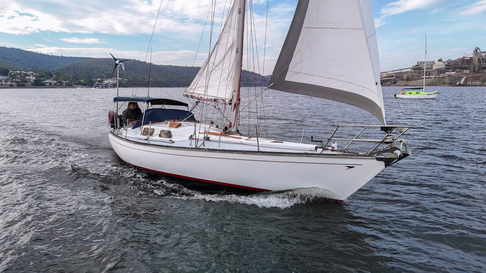 Duncanson 35 EXCELLENT PRESENTATION & UPGRADED ENGINE!