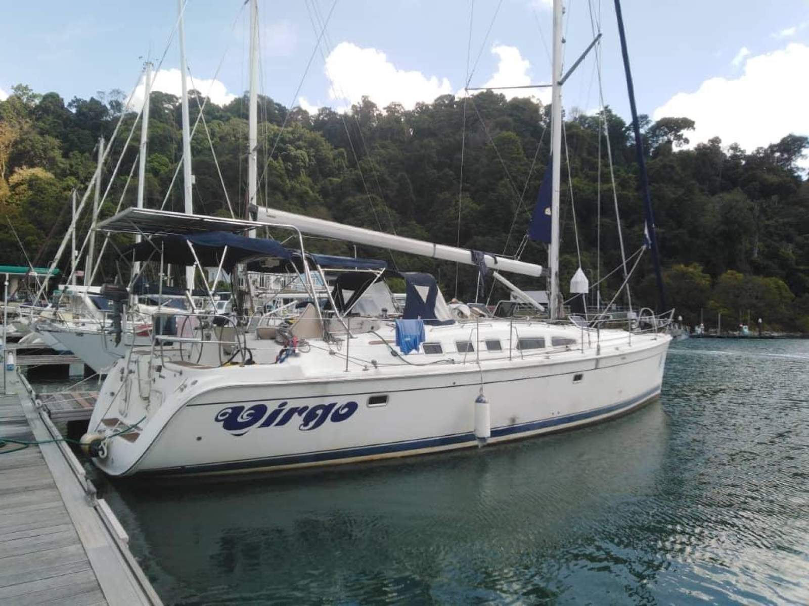 Hunter 49