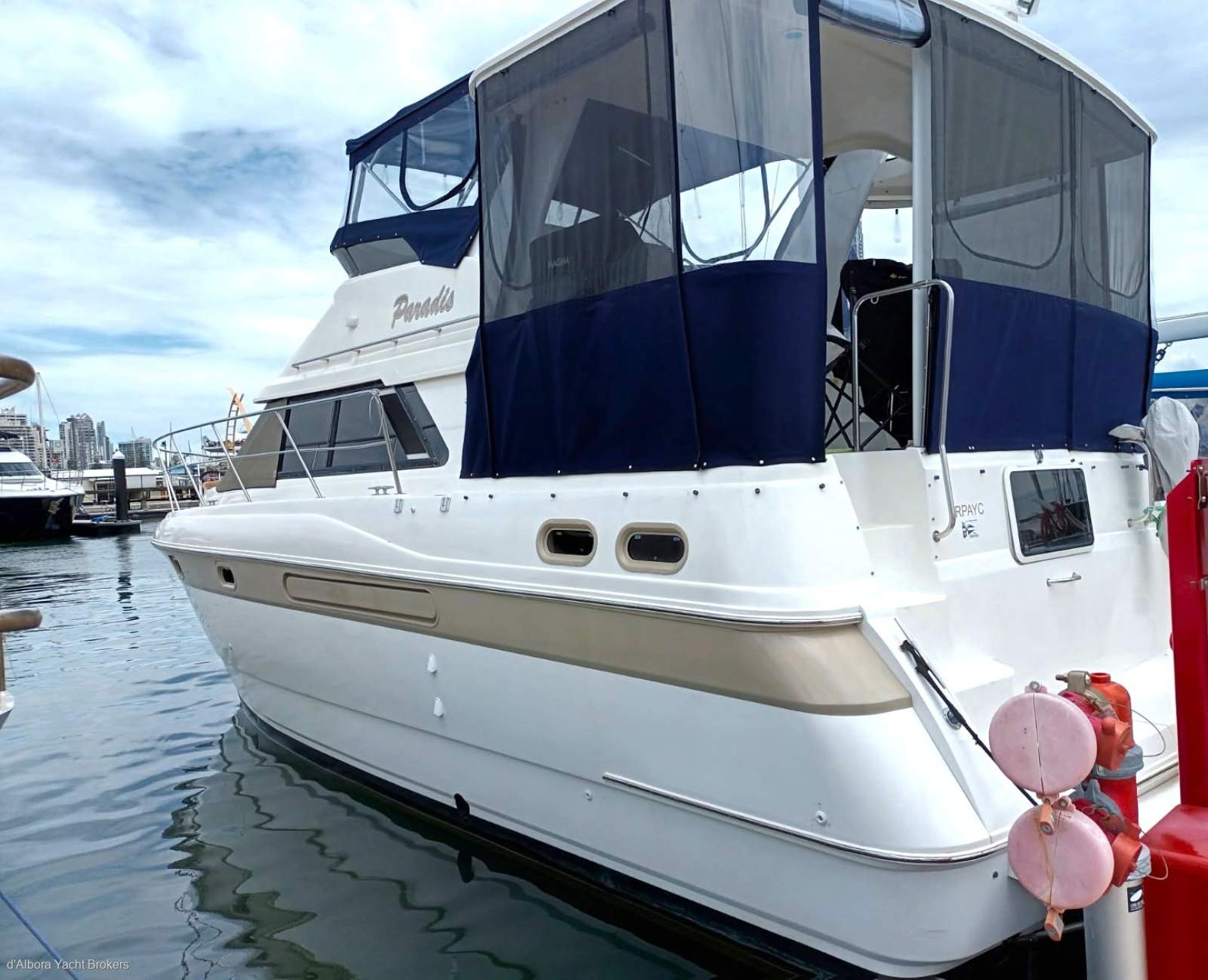 Cruisers Yachts 3650