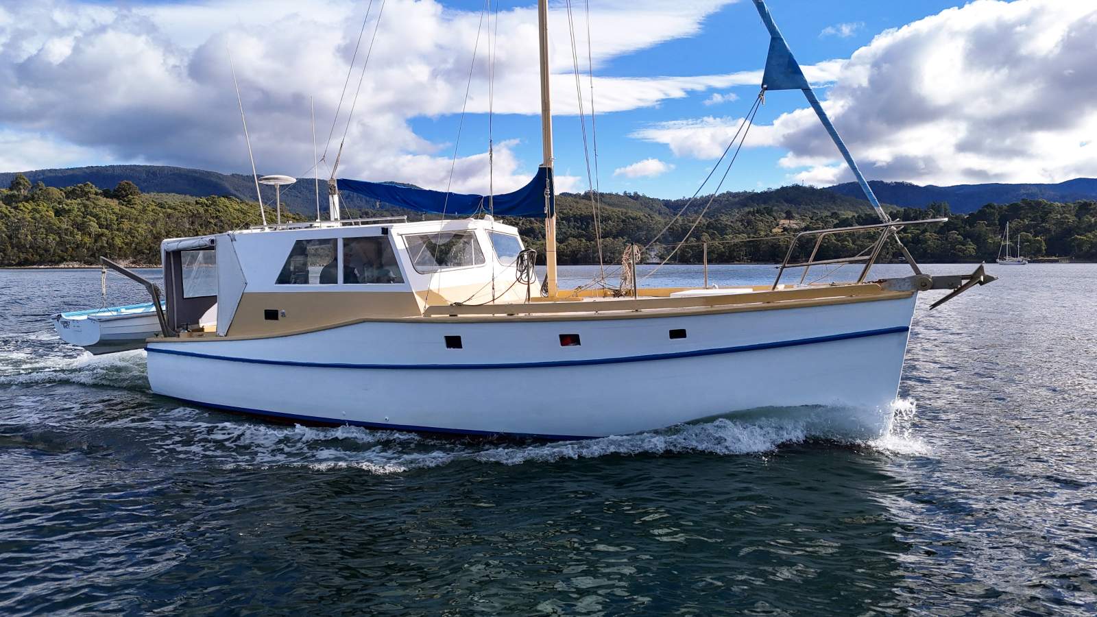 Custom 33ft PILOTHOUSE Timber Motorsailer