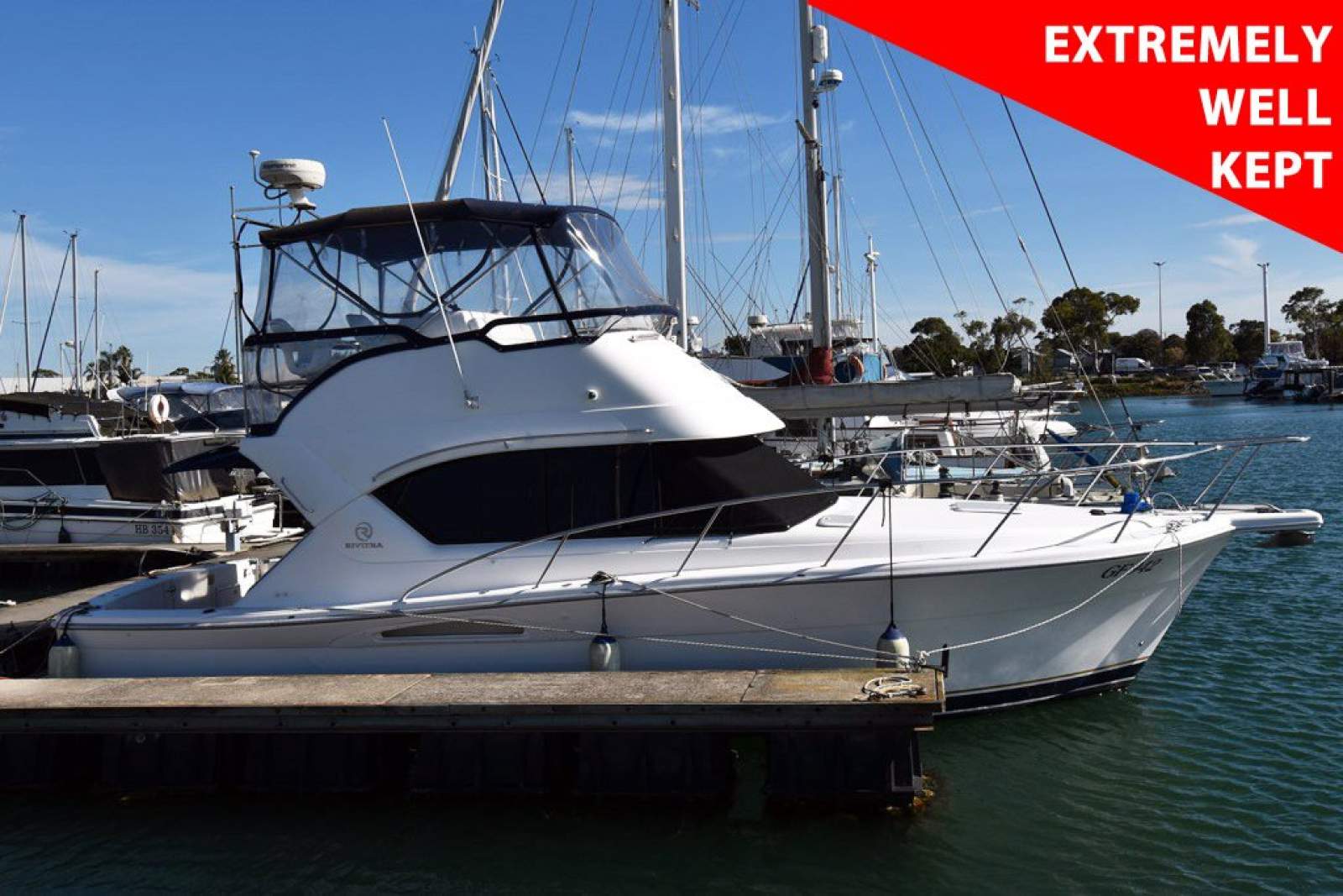 Riviera 3350 Flybridge - EXTREMELY WELL KEPT