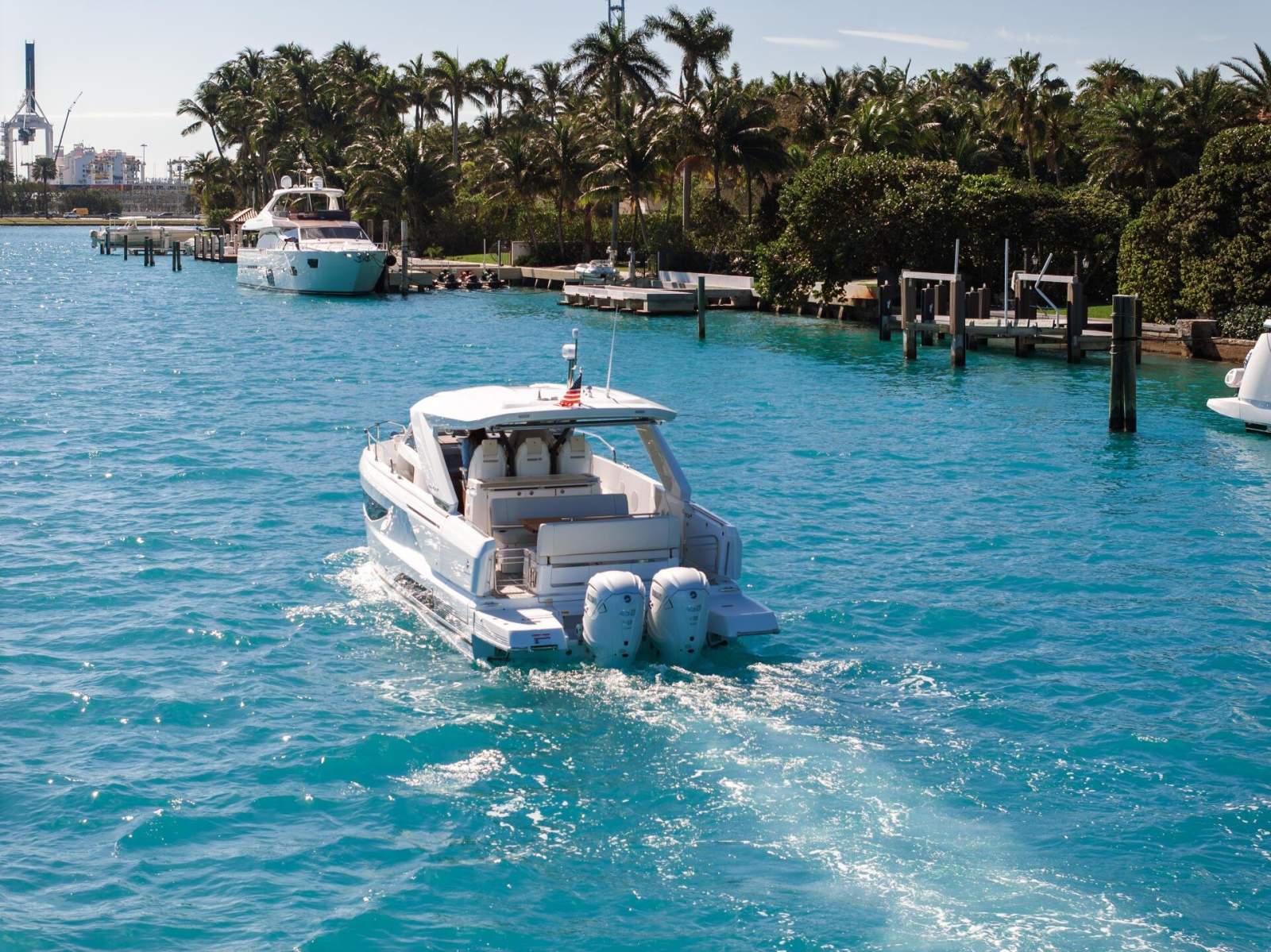 Jeanneau DB 37 Outboard