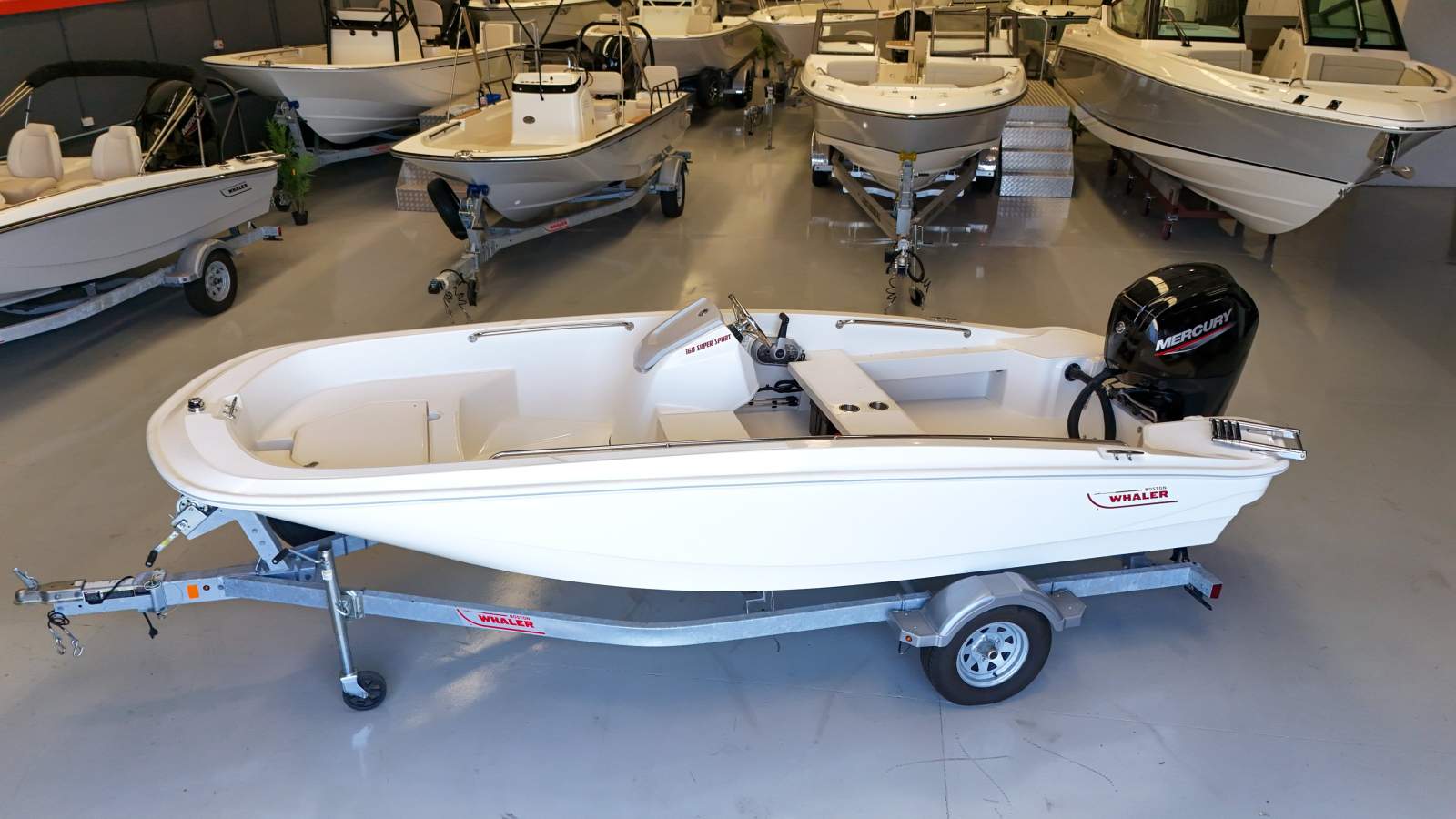Boston Whaler 160 Super Sport Side Console