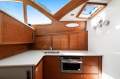 Palm Beach Motor Yachts PB42 Sedan