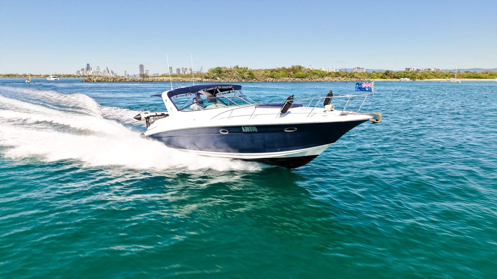 Riviera M370 Sports Cruiser