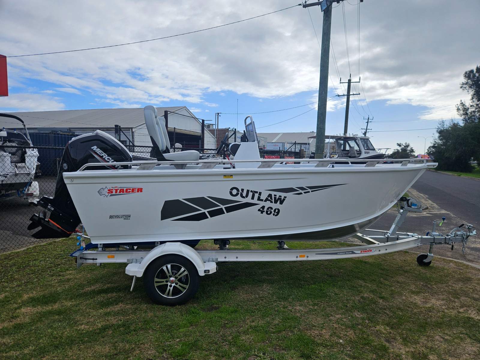 Stacer 469 Outlaw Centre Console, 75hp Mercury four stroke & alloy trailer