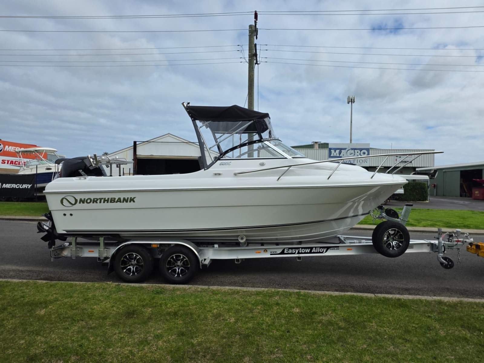 Northbank 600c, 225hp Mercury four stroke DTS & Alloy trailer