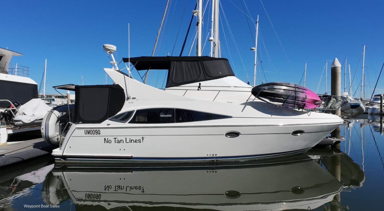 Carver 36 Mariner