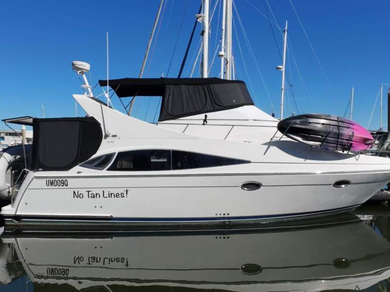 Carver 36 Mariner