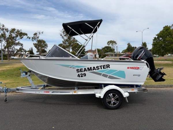 Stacer 429 Sea Master, 60hp CT Mercury four stroke & alloy trailer