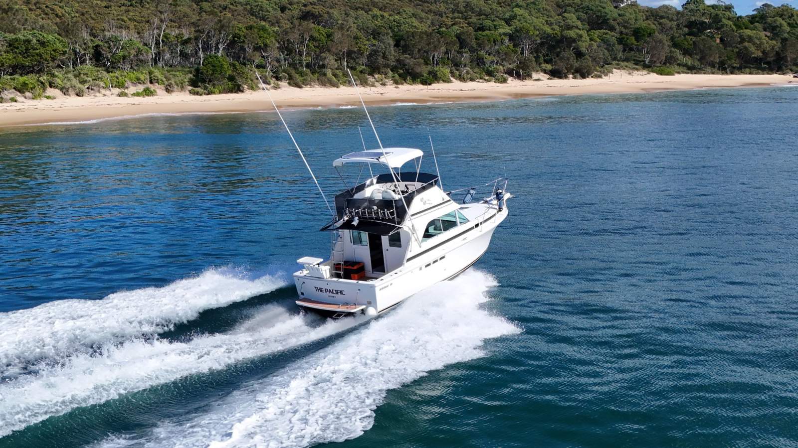 Bertram 31 Flybridge Cruiser