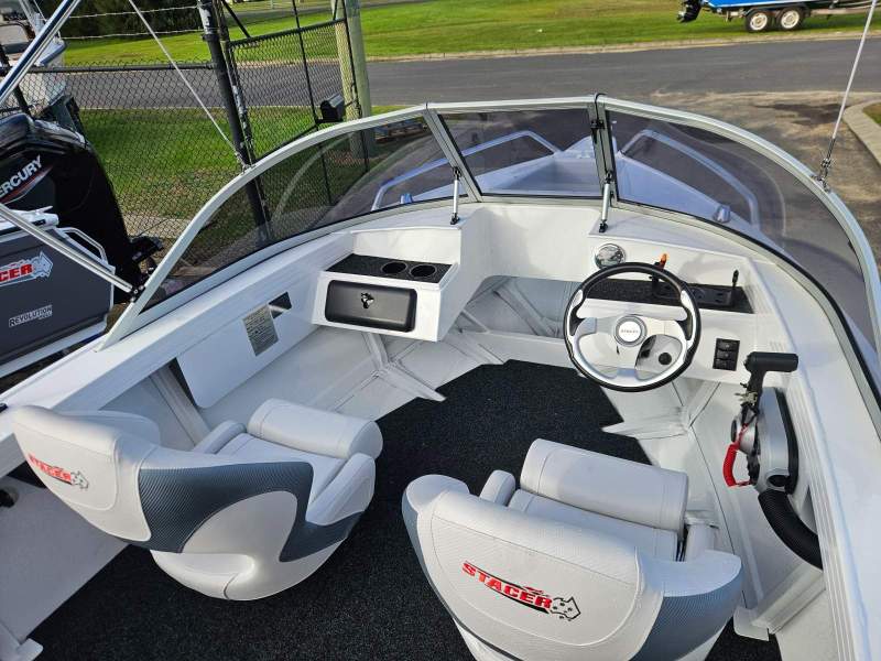 Stacer 449 Sea