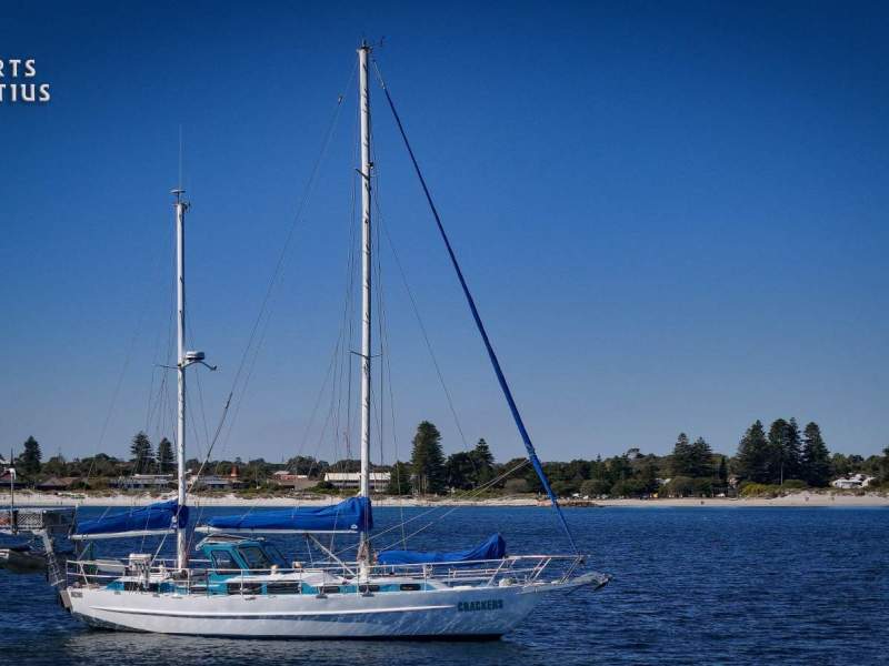 Bruce Roberts Mauritius 44 ~ Comprehensive cruising inventory