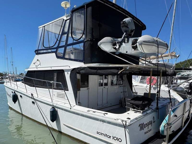 Scimitar 1010 Power Catamaran Flybridge Cruiser