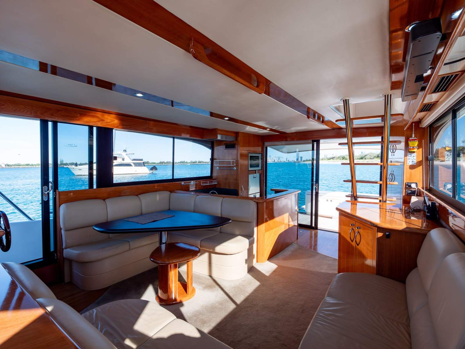 Maritimo M52
