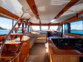 Maritimo M52