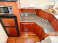 Sea Ray 44 Sedan Bridge