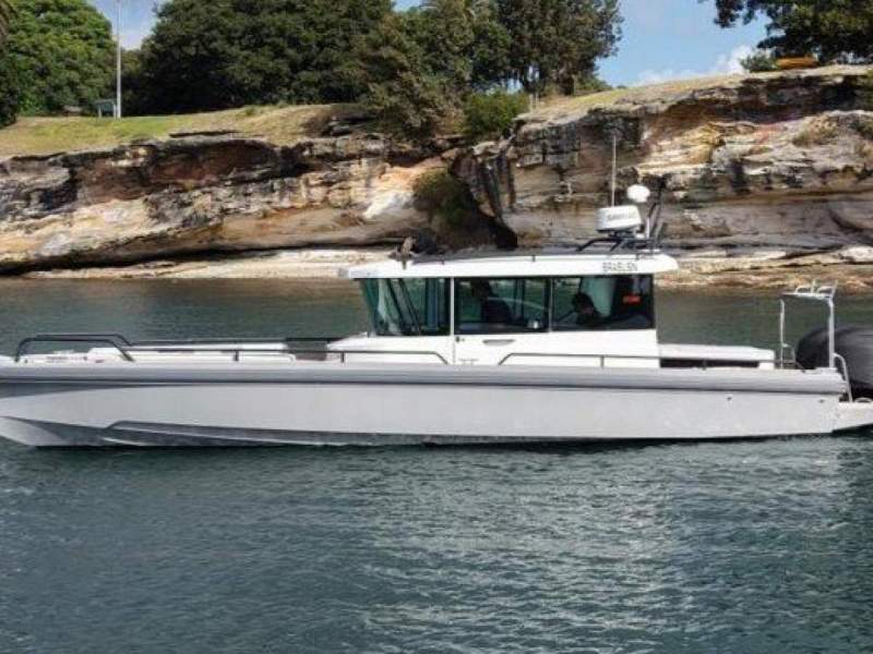 Axopar 28 Cabin