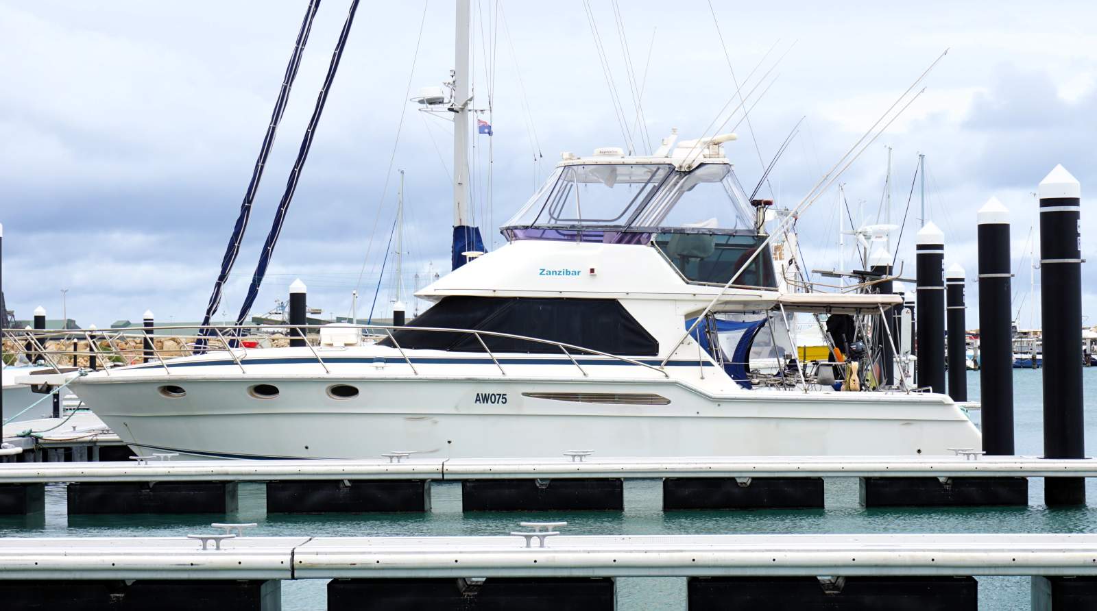 Thomascraft 45 Cabin Cruiser
