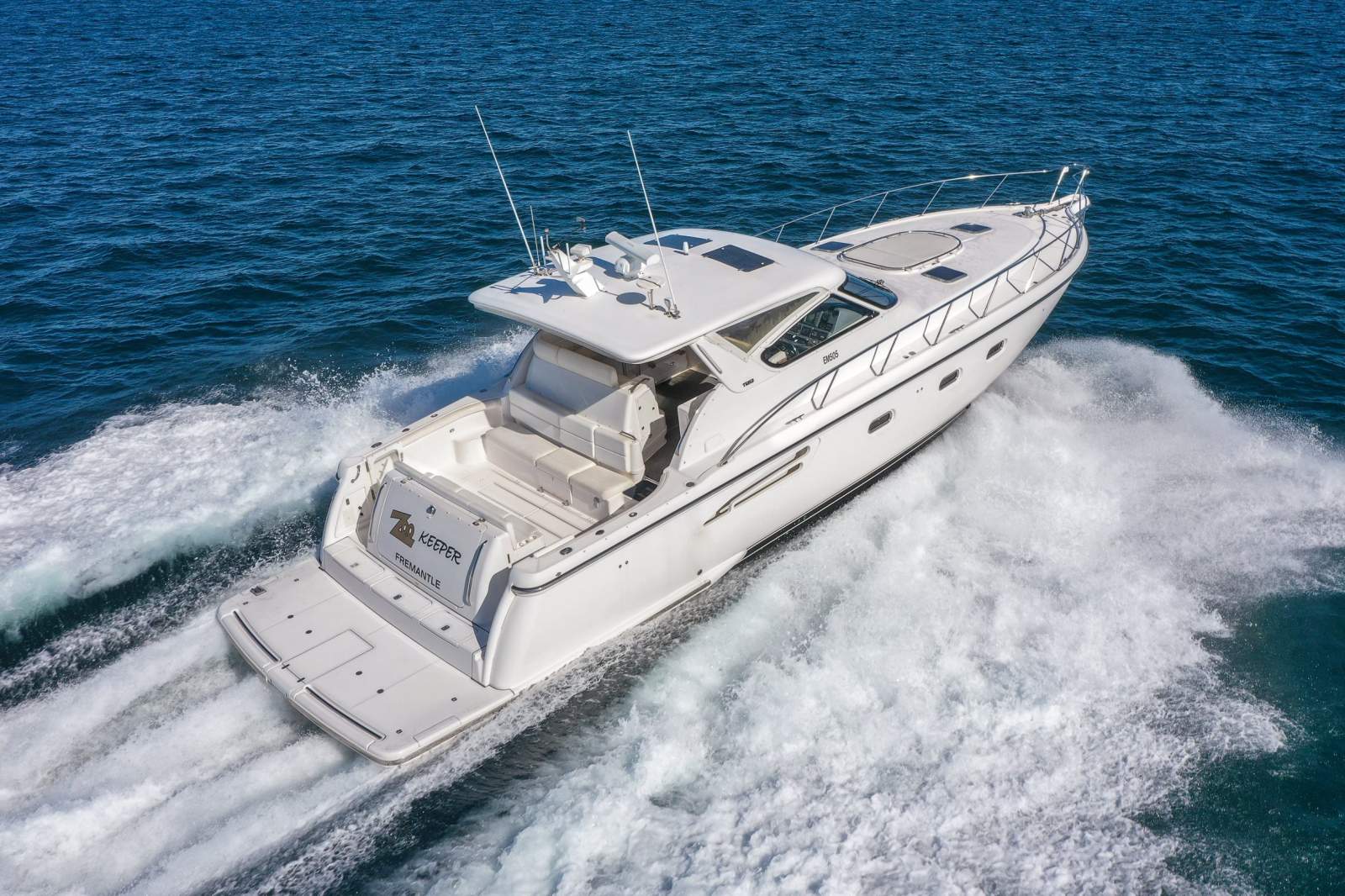 Tiara 5200 Express