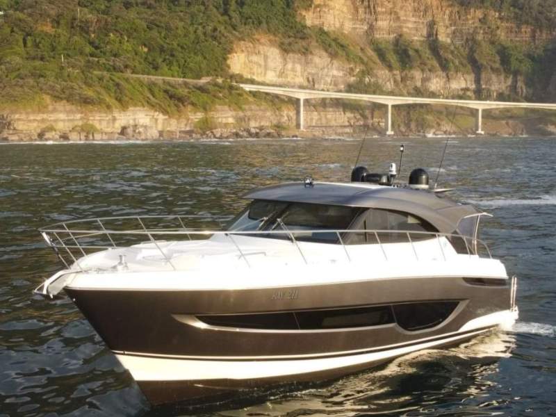 Riviera 4600 Sport Yacht Platinum Edition