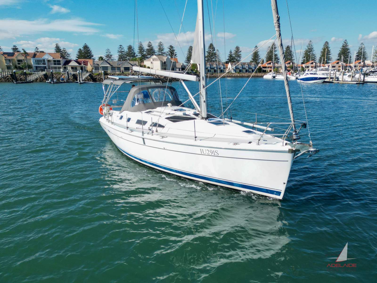 Hunter 41 Aft Cockpit