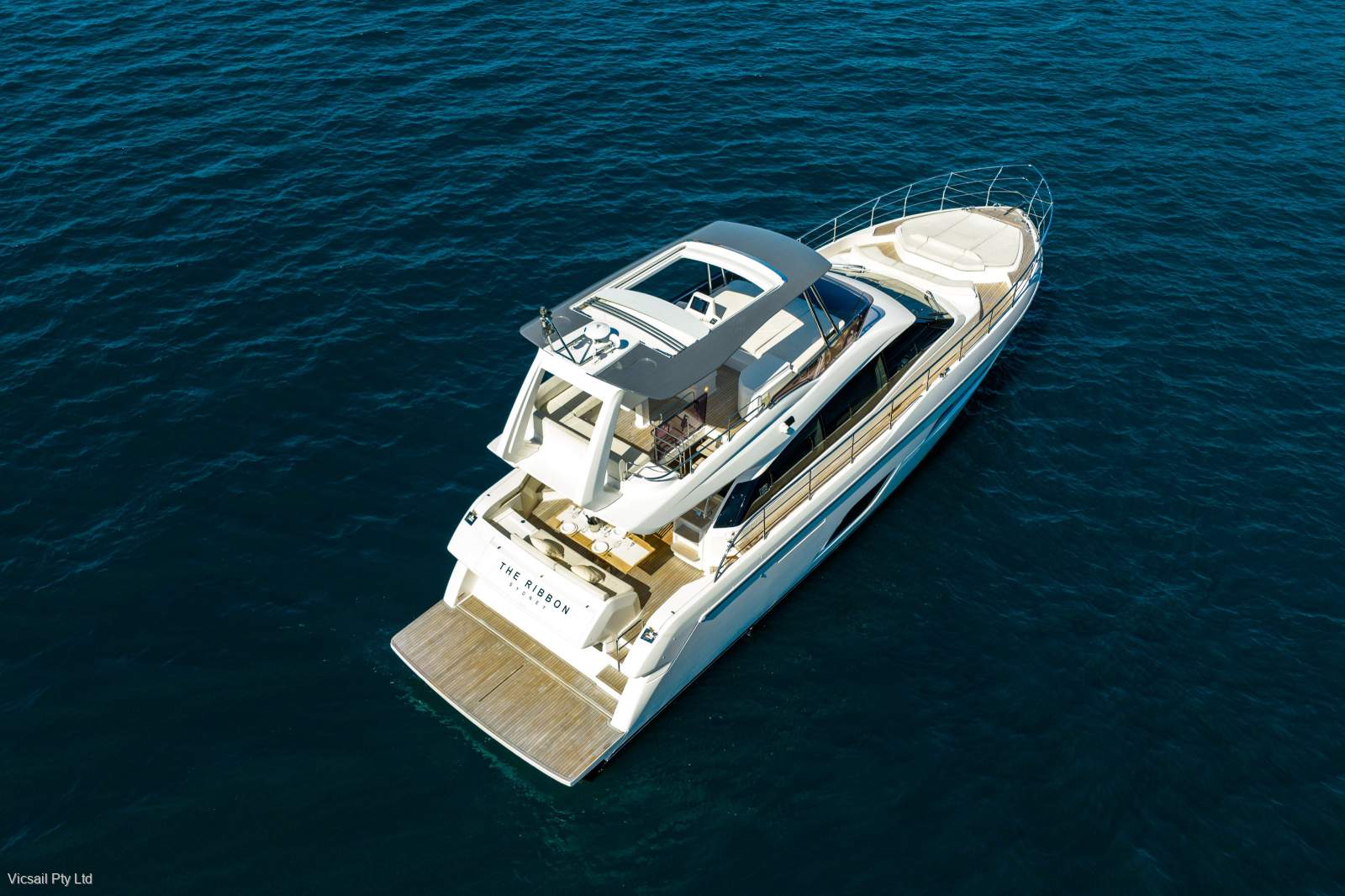 Ferretti 550