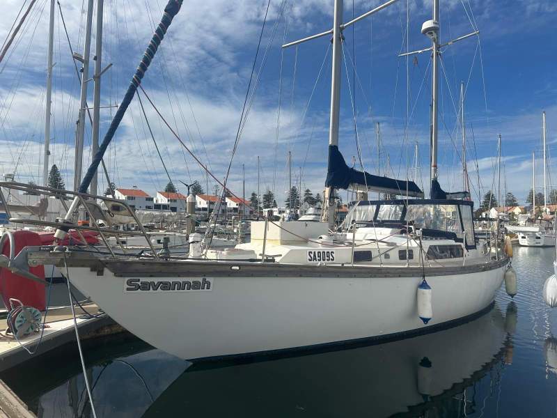 Roberts 46 Centre Cockpit