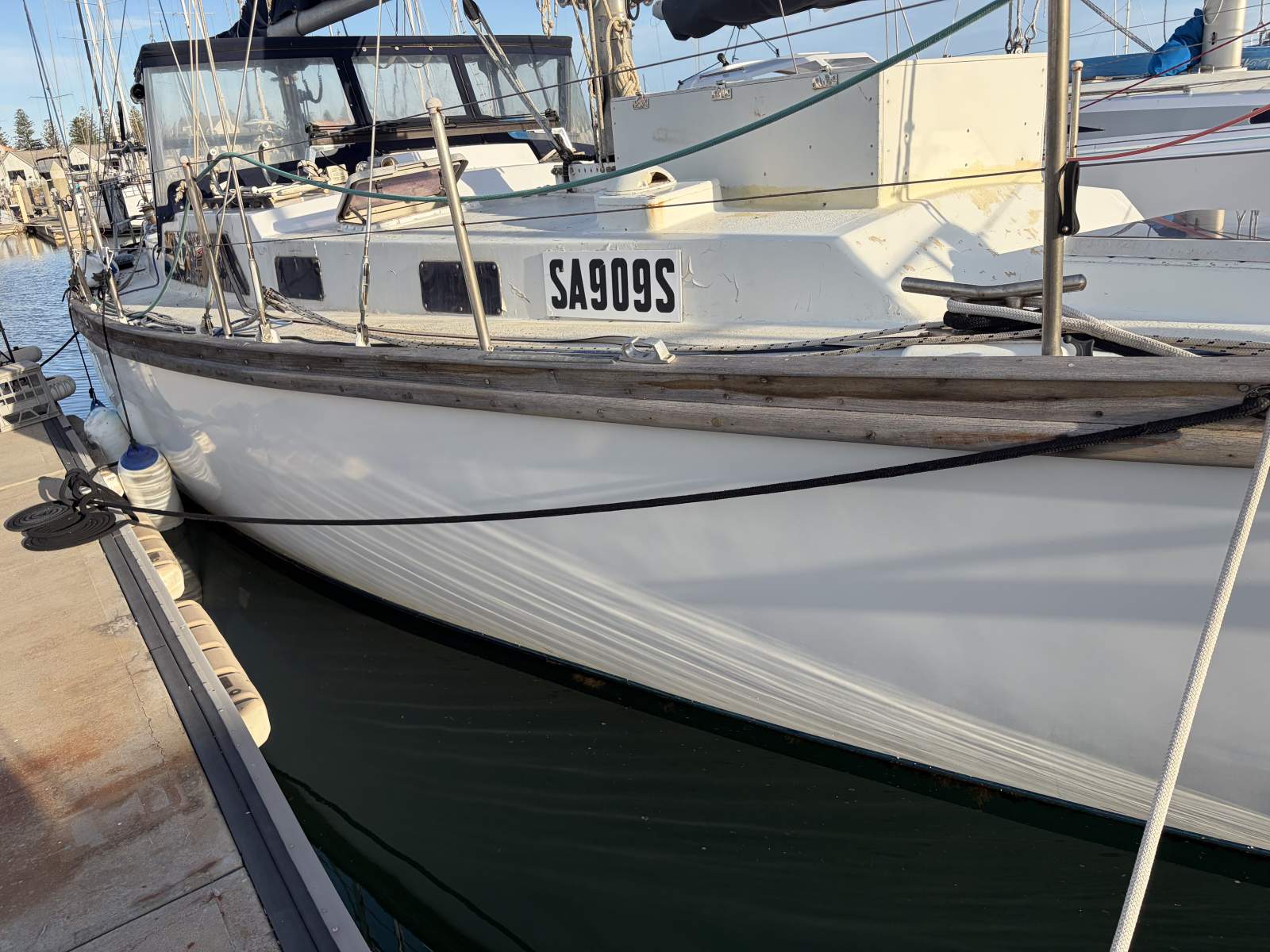 Roberts 46 Centre Cockpit