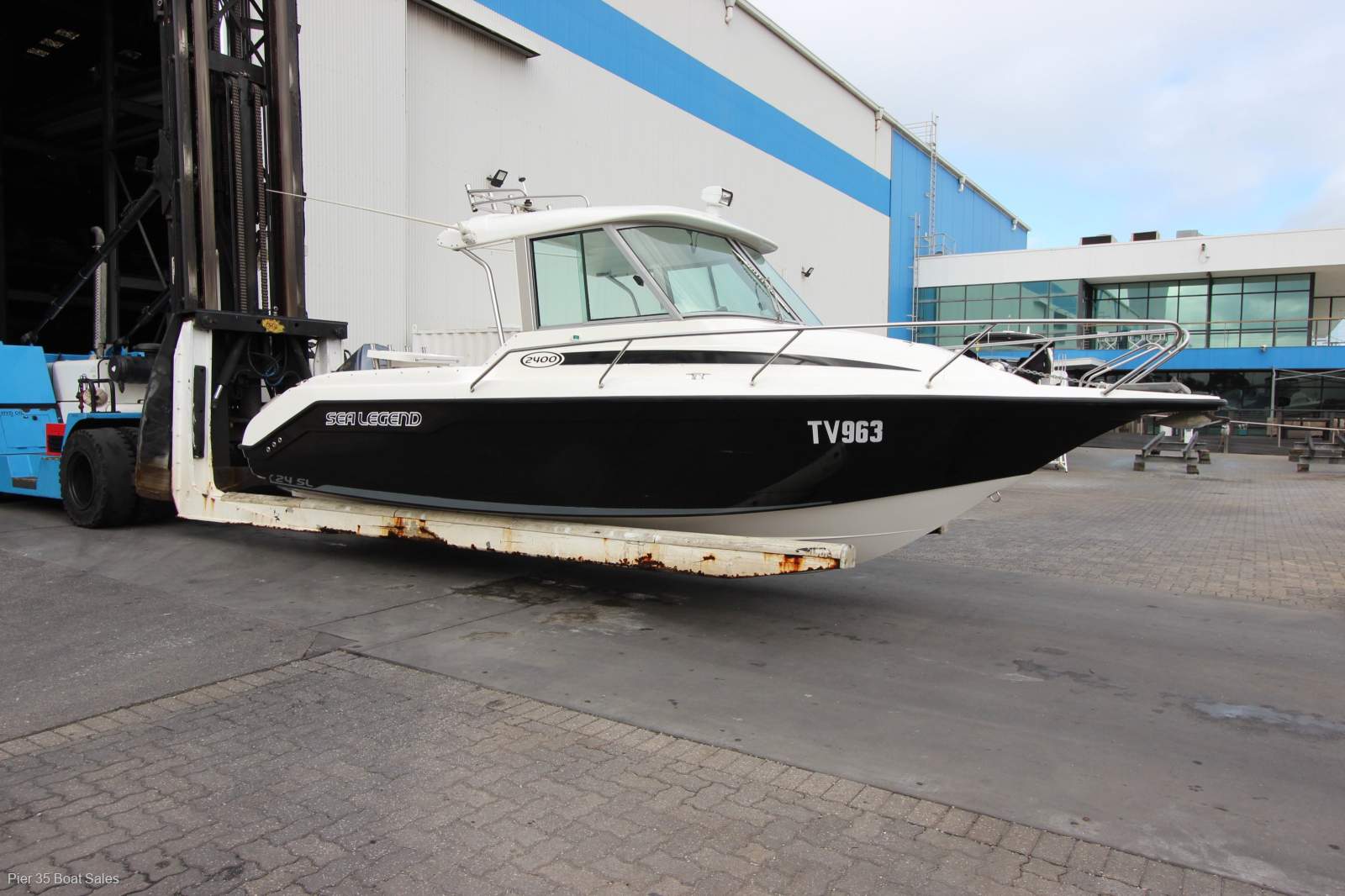 Whittley SL 24 Hard TOP
