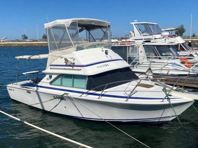 Bertram 28 Flybridge All new fly bridge covers and awning