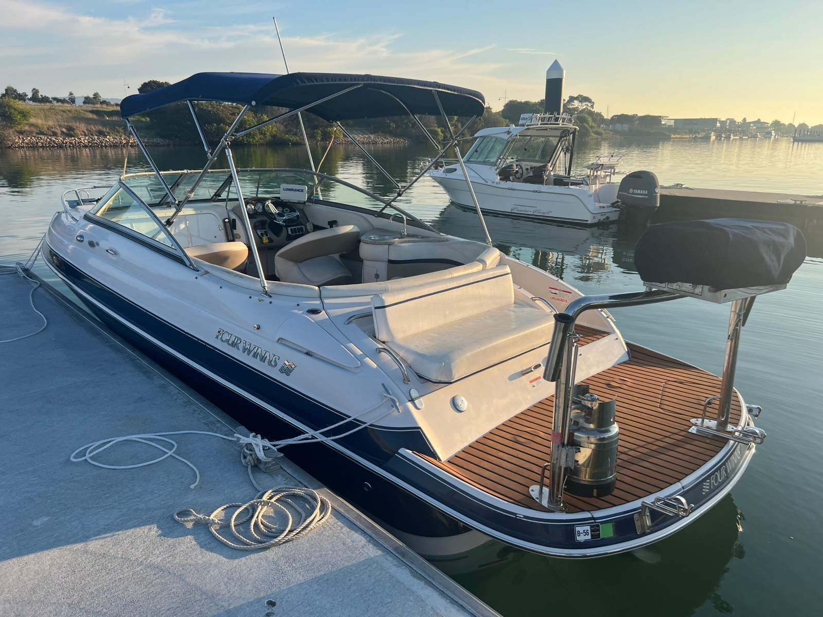 Four Winns Sundowner 215