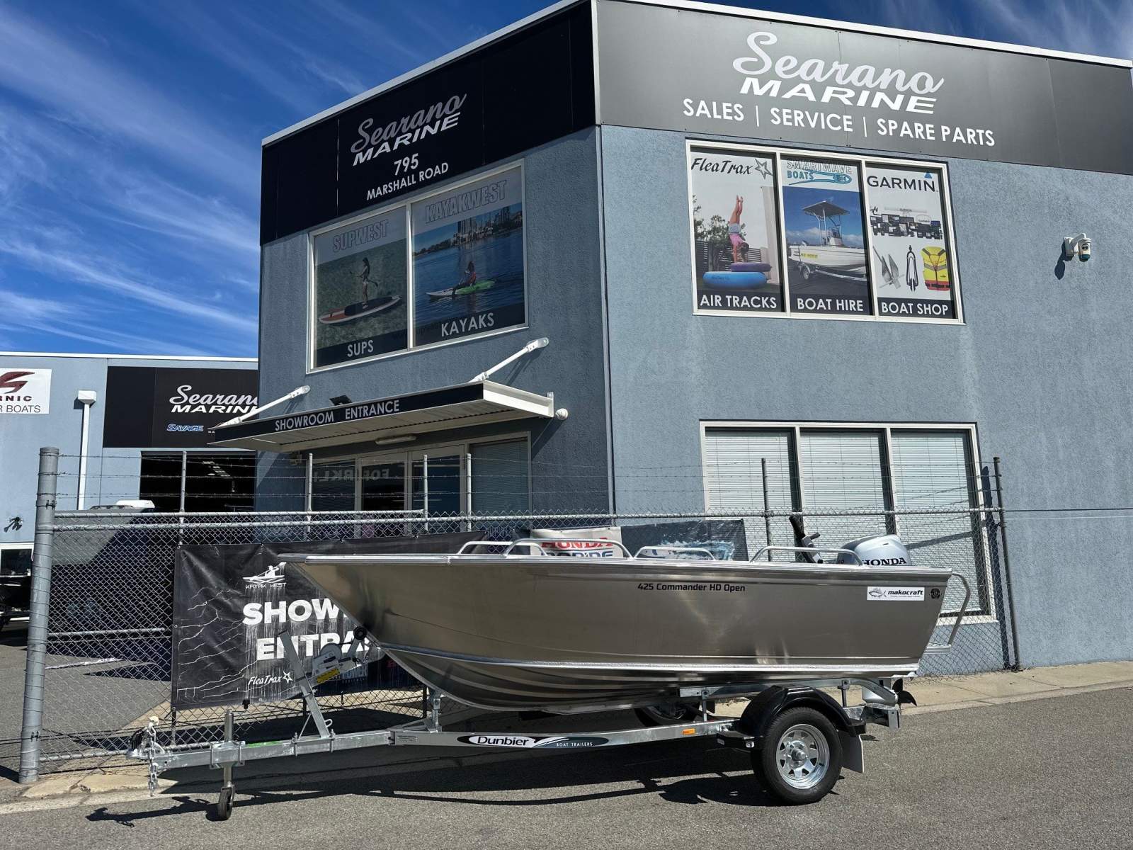 Makocraft 425 Commander HD 2026 Models in stock now - With 12v Accessory kit!