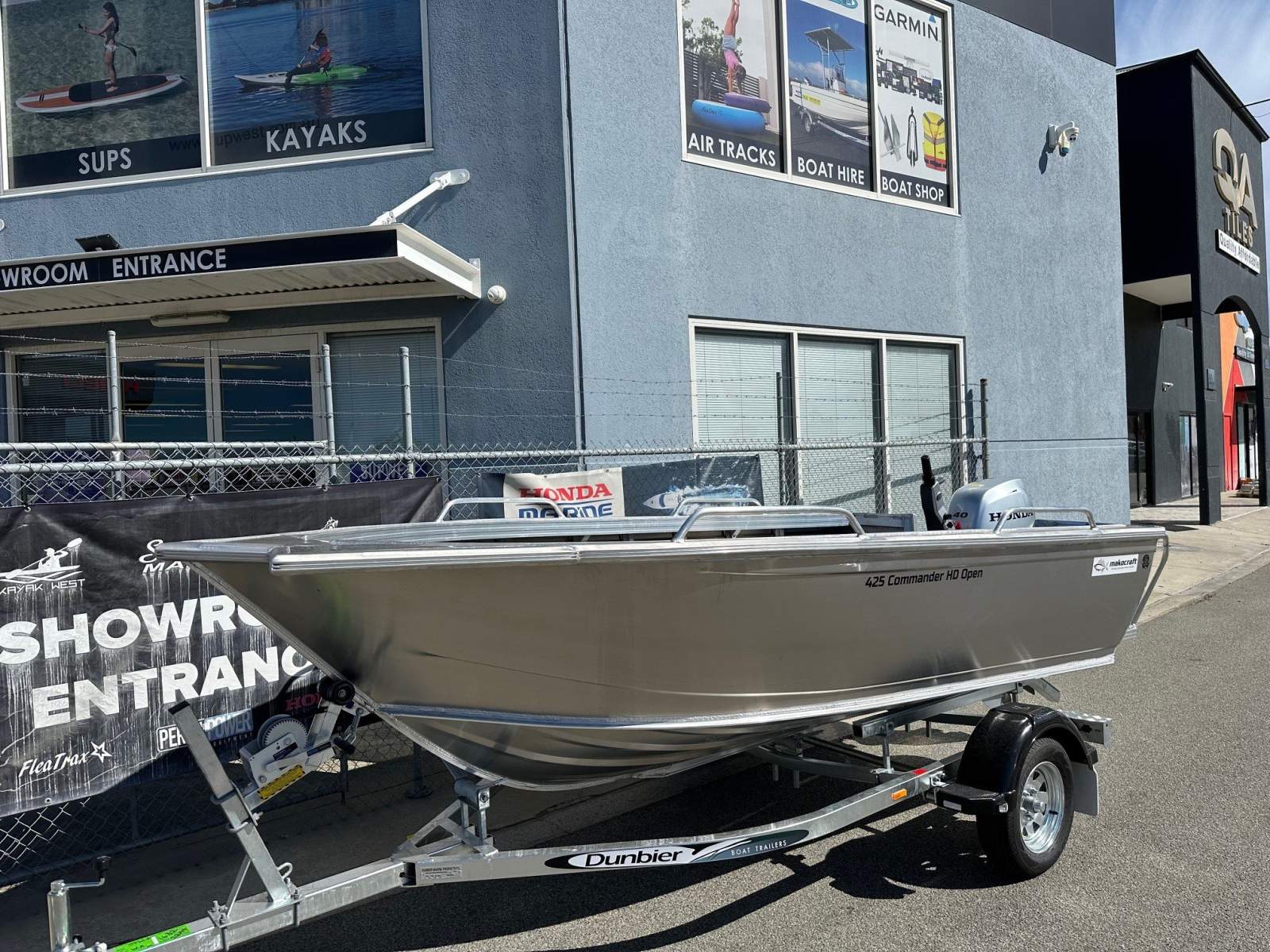 New Makocraft 425 Commander HD 2026 Models in stock now - With 12v Accessory kit!