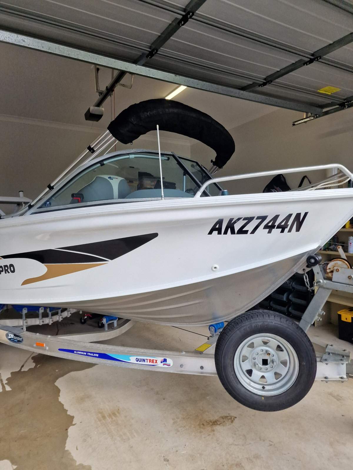 Quintrex 450 Fishabout Pro