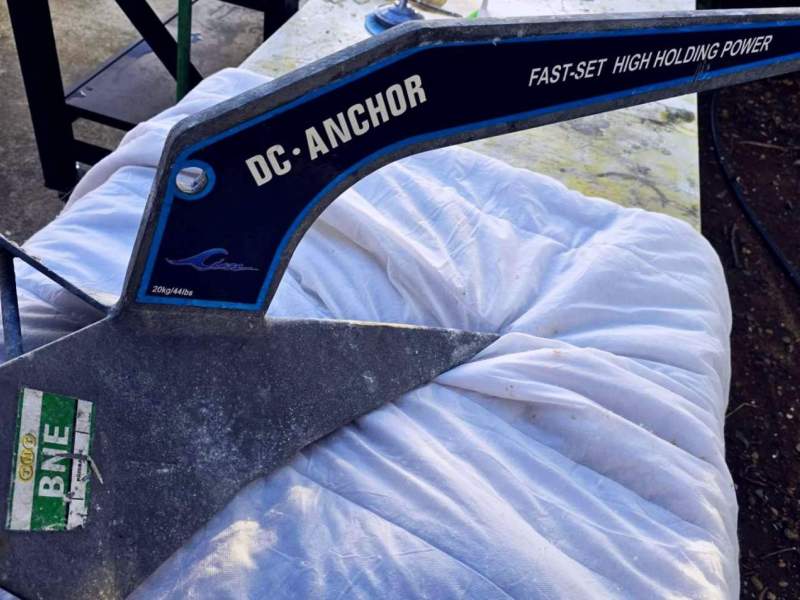 DC DELTA STYLE GALVANISED ANCHOR 20Kg (44Lb) AS NEW