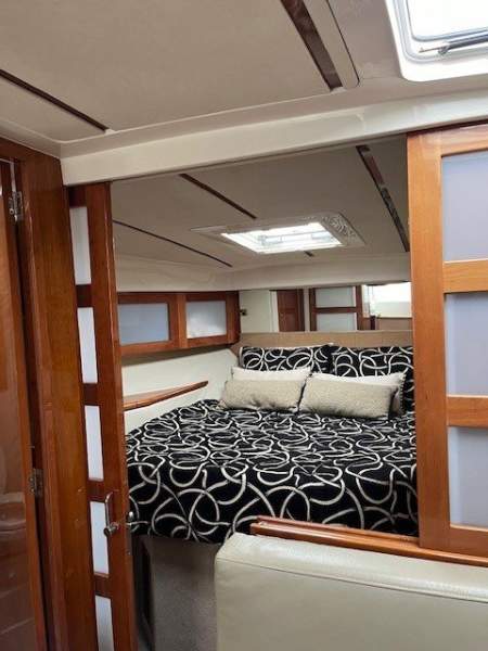  Riviera M400 Boat Brokers of Tasmania