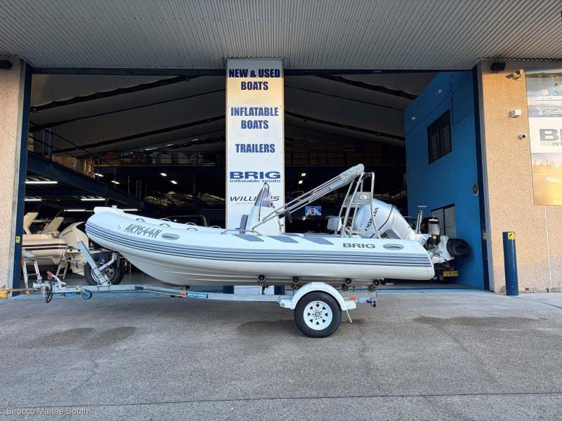 Brig Navigator 485 Fibreglass centre console rib with hypalon tubes