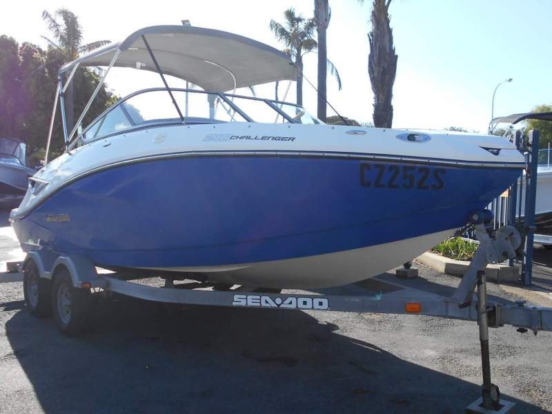 Sea-Doo Challenger 210