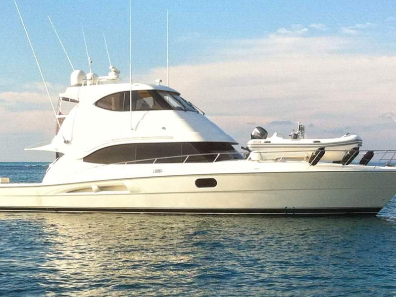 Riviera 56 Enclosed Flybridge - Stunning example of this magnificent model