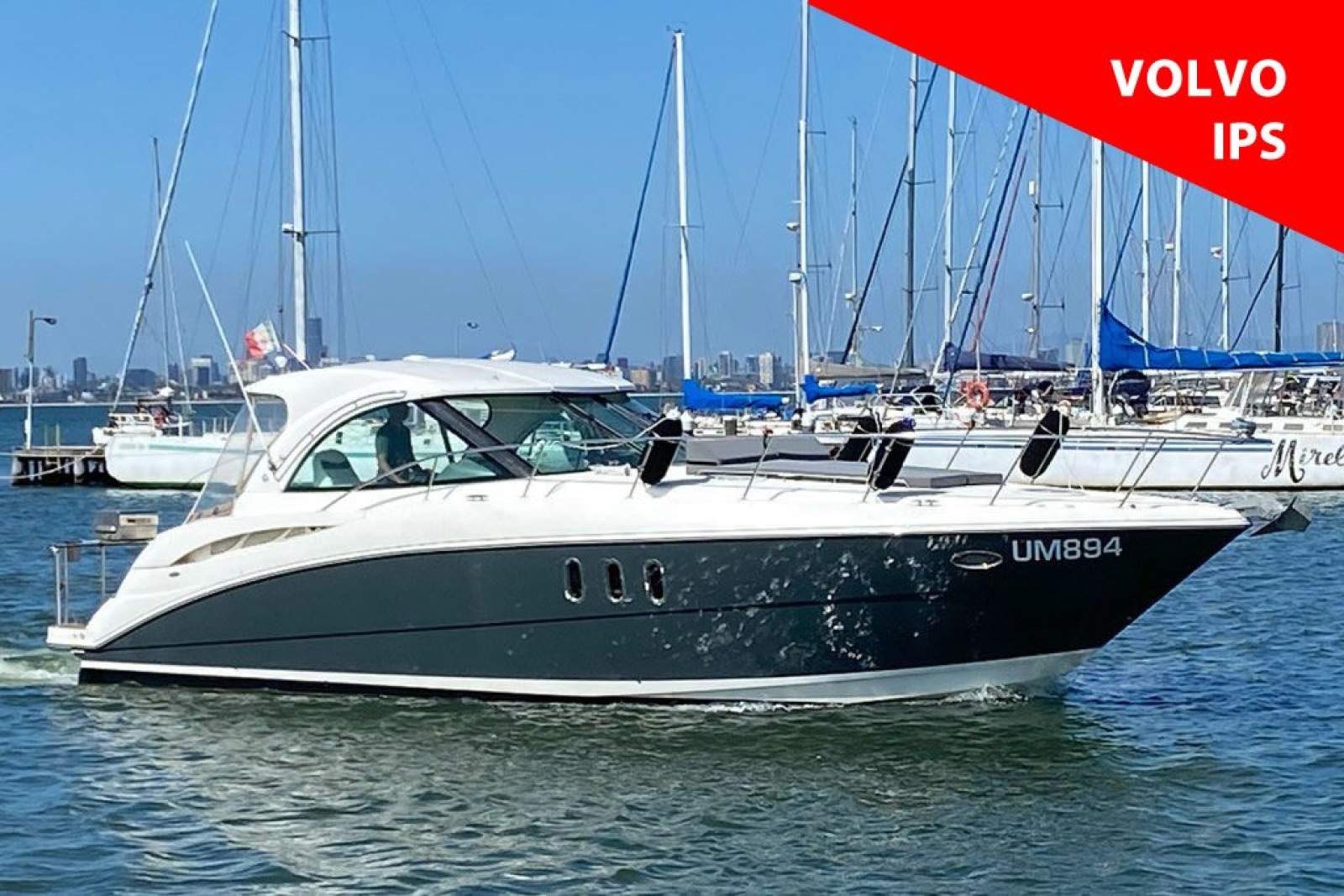 Cruisers Yachts 390 Express Coupe - PRICE REDUCED BY $70K