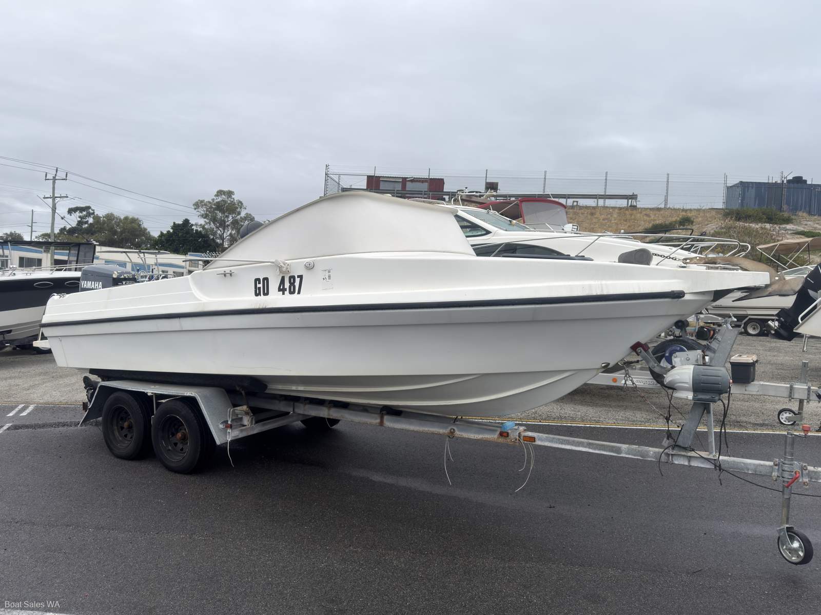 Commodore All Rounder 670 Wavebreaker